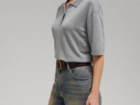 Легкий джемпер-поло прямого кроя