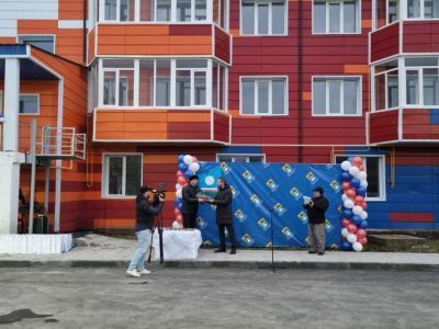 30-квартирный дом сдала компания "Железные дороги Якутии" в Томмоте