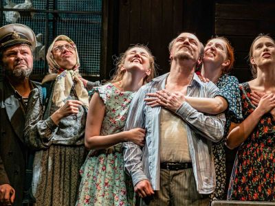 Билеты на Любовь и голуби (Театральный центр «На Страстном») / Театр | Афиша | ИнфоТаймс