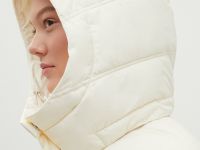 Утепленное пальто силуэта oversize