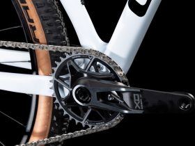 Горный велосипед Cube Reaction C:62 SLX Teamline, год 2025, цвет Белый-Синий, ростовка 18