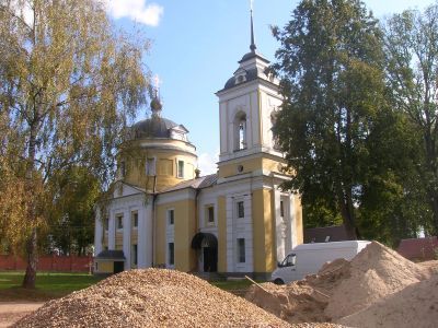 Церковь Троицкая, Ансамбль усадьбы, кон. XVIII - нач. XIX вв., 1806 г.