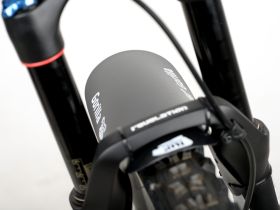 Мини-крыло Gorilla короткое (черный / синий)