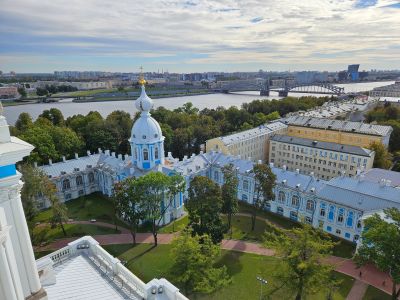Билеты на Смольный институт благородных девиц (смольный институт благородных девиц) / Экскурсия | Афиша | ИнфоТаймс