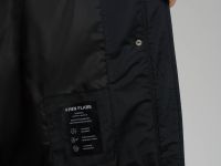 Утепленное пальто с капюшоном и воротником-стойкой