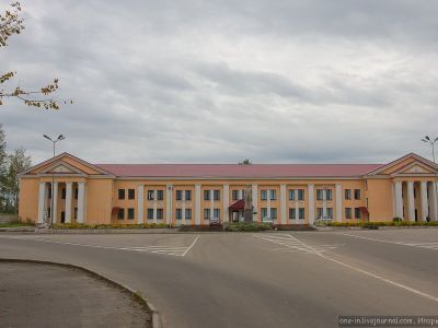 Первая в Ленинградской области шахта, заложенная в 1932 г. для разработки сланцев. В период строительства рудника сюда неоднократно  приезжал С.М. Киров (в 1932 и 1934 гг.)