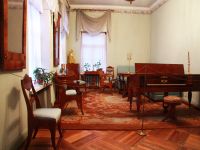 Литературно-художественный музей-усадьба «Приютино»