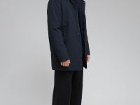 Утепленная куртка с капюшоном