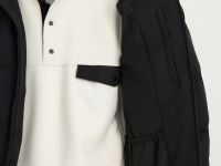 Пуховик с воротником-стойкой и капюшоном