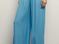 Широкие брюки на резинке