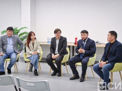 В Якутске прошел круглый стол, посвященный развитию креативной экономики республики