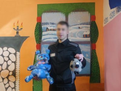 В исправительной колонии № 6 в поселке Мохсоголлох осужденные сшили мягкие игрушки своим детям