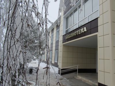 Нововаршавская центральная районная библиотека