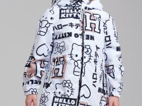 Куртка текстильная с полиуретановым покрытием для девочек (ветровка)