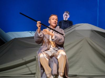 Билеты на Папа (Русский драматический театр Удмуртии) / Театр | Афиша | ИнфоТаймс