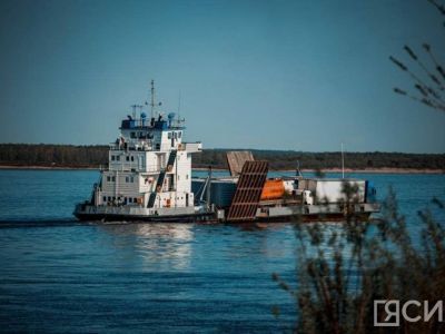 Открылась паромная переправа по маршруту Якутск — Нижний Бестях