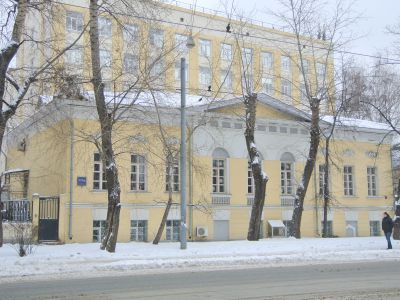 Дом, с палатами