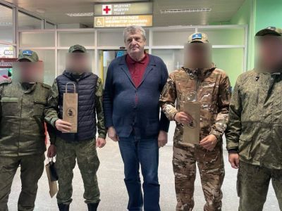 Александр Подголов встретил военнослужащих, прибывших из зоны СВО