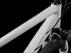 Дорожный велосипед Cube Nature Pro, год 2025, цвет Белый-Серый, ростовка 22