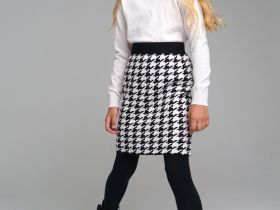 Жаккардовые кардиган и юбка