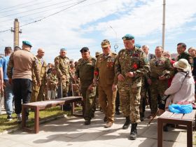 В Якутске возложили цветы в честь Дня ветеранов боевых действий