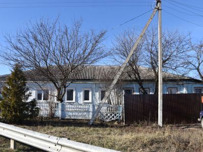 Здание, в котором в 1943 году размещался штаб 69 армии генерала В.Д.Крюченкина