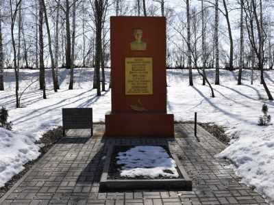 Бюст Героя Советского Союза  Д.И. Белокопытова