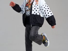 Куртка текстильная с полиуретановым покрытием для девочек (ветровка)