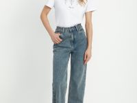 Базовая футболка приталенного силуэта