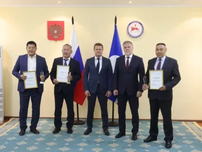 Алексей Чекунков вручил «Звезду Дальнего Востока» якутским компаниям