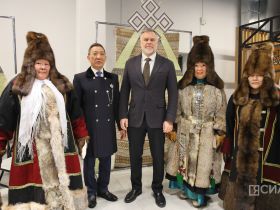 В Якутии отметили 80-летие Бориса Неустроева — Мандар Уус