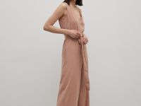 Комбинезон с v-образным вырезом