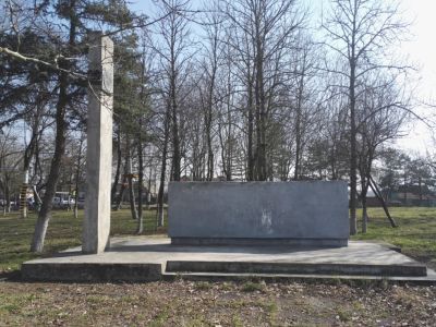 Братская могила красноармейцев, погибших за власть Советов в годы гражданской войны
