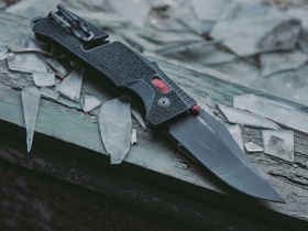 Полуавтоматический складной нож Trident Mk3 Black-Red, сталь D2, рукоять GRN