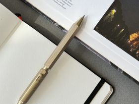 Ручка мультисистемная Rhodia, 3в1 (черн+красн+кар 0,5), корпус Золото
