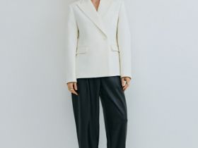 Приталенный двубортный жакет, Белый