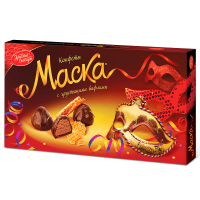 Конфеты в коробке «Маска», с хрустящими вафлями, 300 гр.