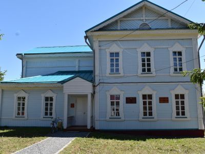 Здание старой школы им. И.Я.Яковлева