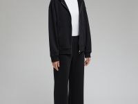 Толстовка на молнии с капюшоном