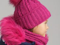 Комплект вязаный для девочки: шапка, снуд