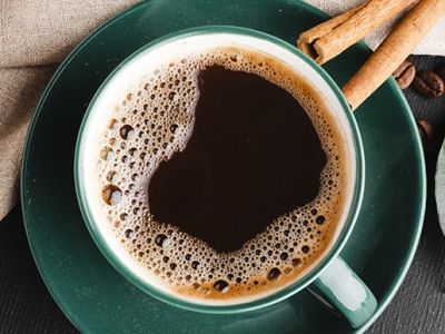 Какие продукты можно и нельзя сочетать с кофе: что полезно, что вредно