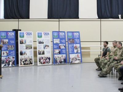 Айсен Николаев встретился с бойцами СВО и волонтерами