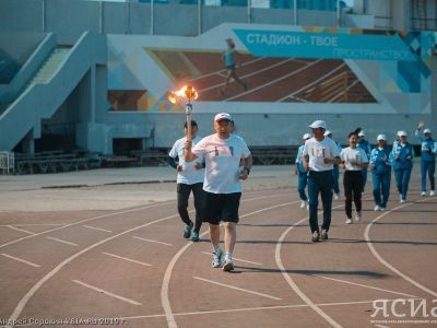 Во время якутского полумарафона состоялась передача огня VII Спортивных игр народов Якутии
