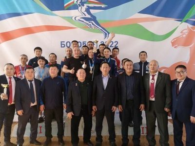 Сборная Якутска победила на чемпионате республики по гиревому спорту