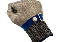 Металлическая перчатка Black Force