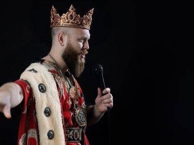 Билеты на Король казанского стендапа (Стендап-бар Comedy Crew) / Стендап | Афиша | ИнфоТаймс