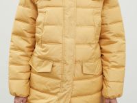 Утепленное пальто силуэта oversize