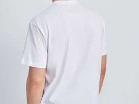 Свободная футболка с принтом