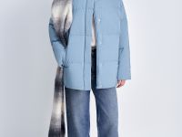 Пуховик с капюшоном и воротником-стойкой