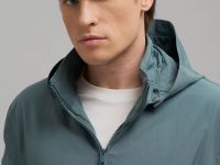 Ветровка-бомбер со съемным капюшоном